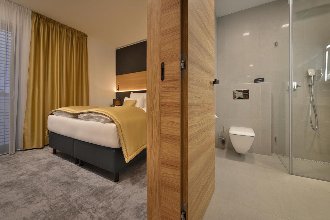 Premium Wellness & Wine Hotel Зноймо Экстерьер фото