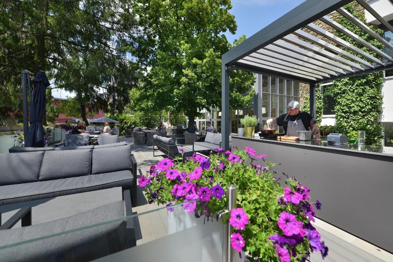 Premium Wellness & Wine Hotel Зноймо Экстерьер фото