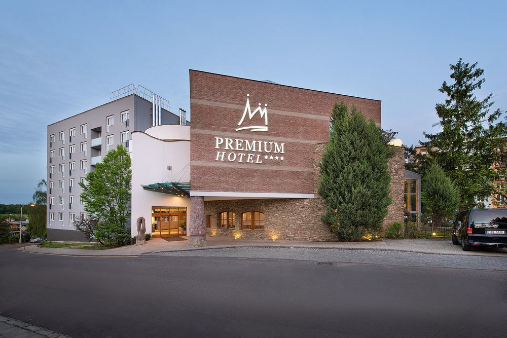Premium Wellness & Wine Hotel Зноймо Экстерьер фото
