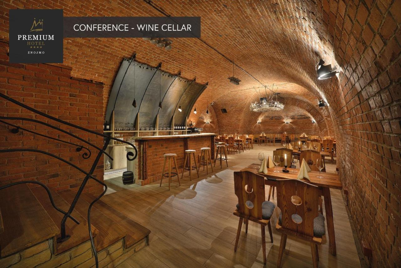 Premium Wellness & Wine Hotel Зноймо Экстерьер фото