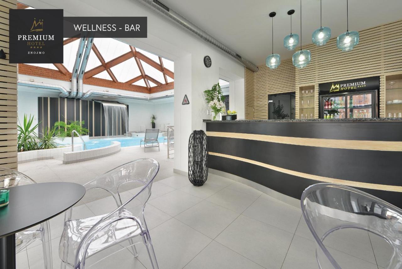 Premium Wellness & Wine Hotel Зноймо Экстерьер фото