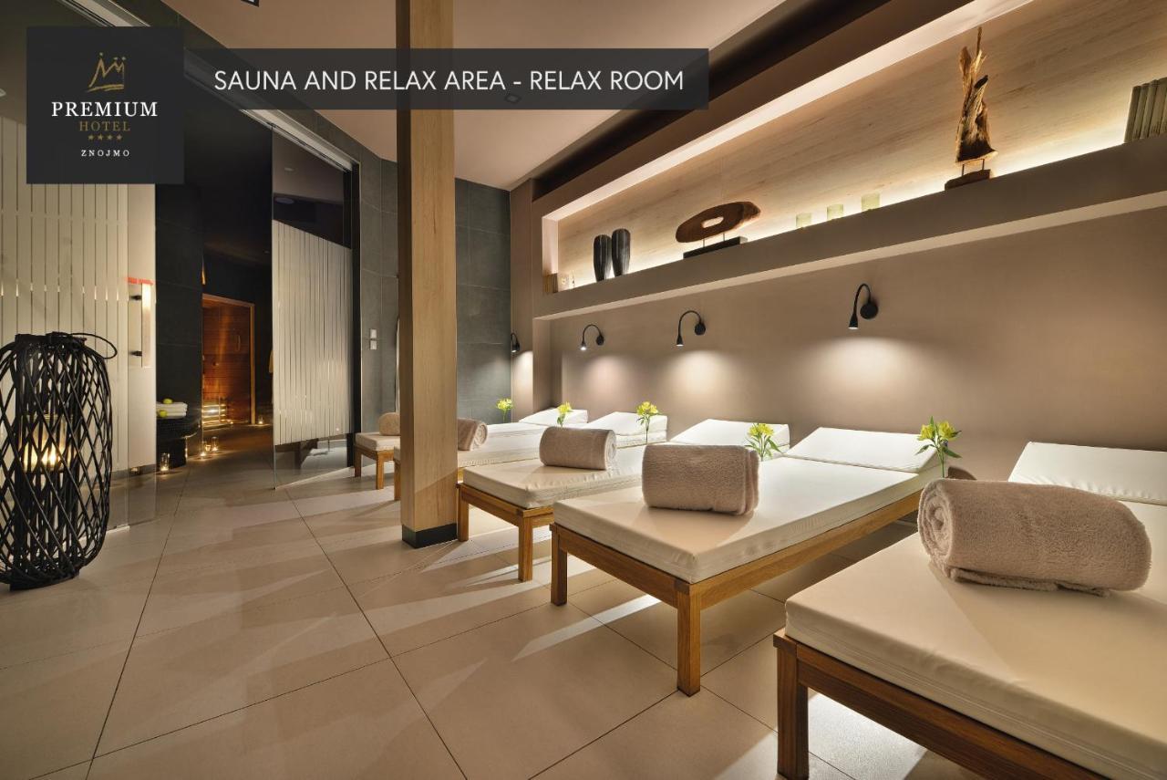 Premium Wellness & Wine Hotel Зноймо Экстерьер фото