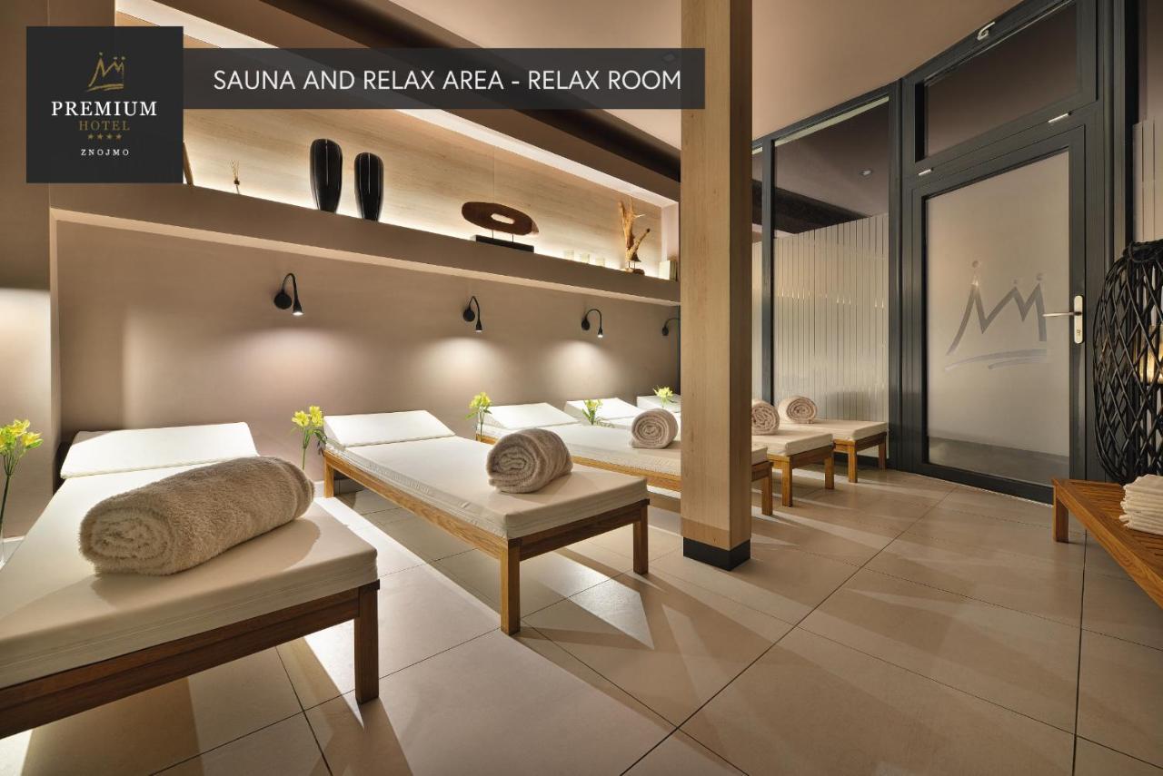 Premium Wellness & Wine Hotel Зноймо Экстерьер фото